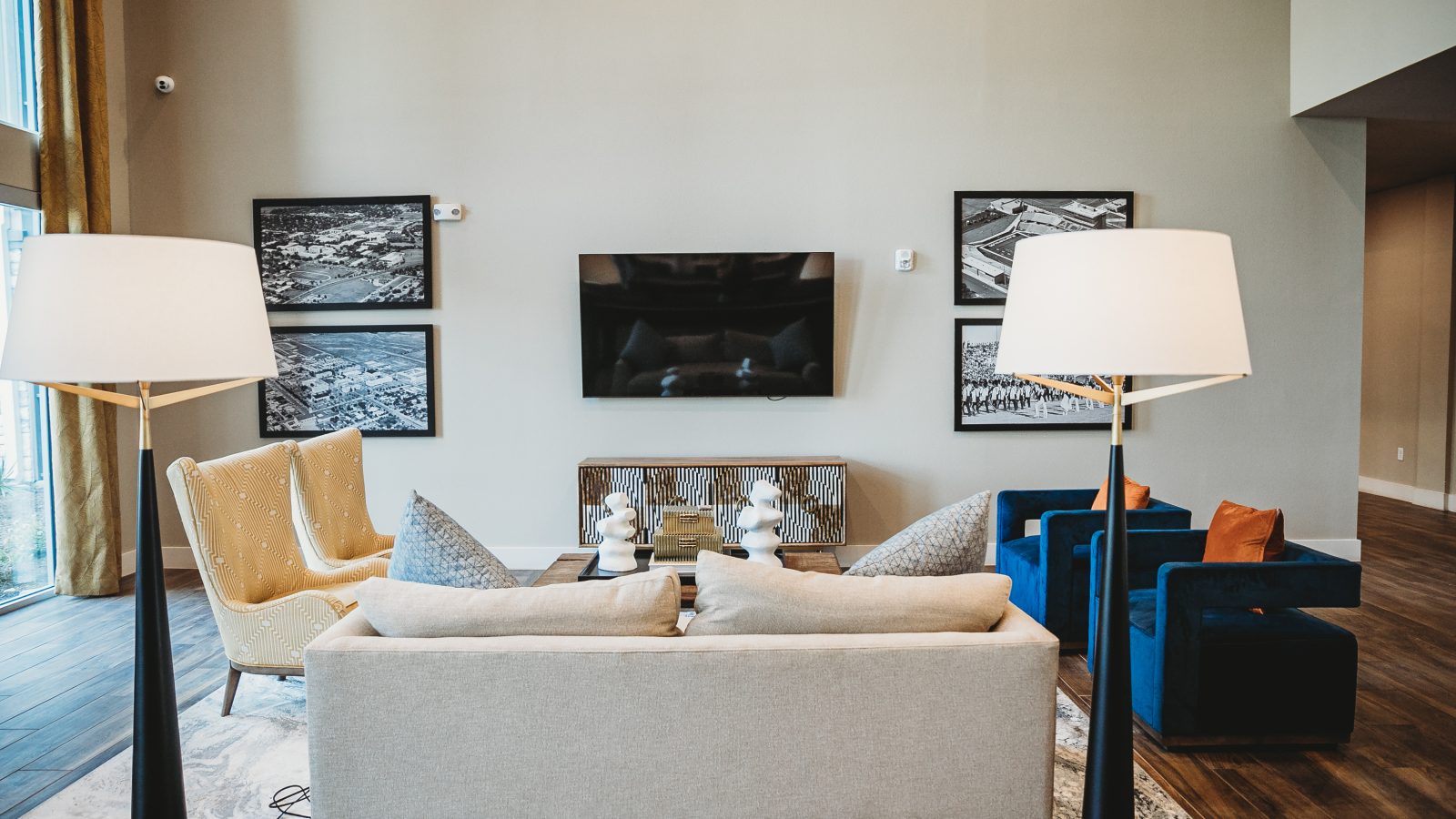 the living room at The Lofts at Allen Ridge