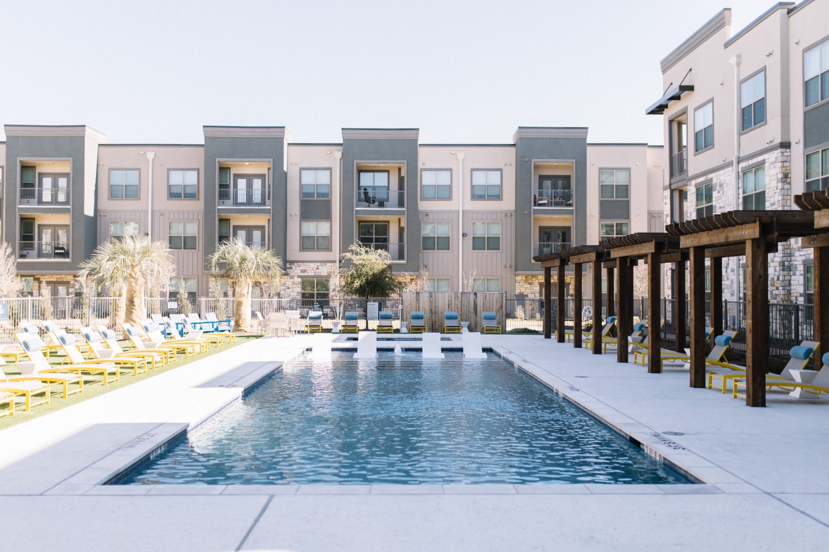 the pool at The Lofts at Allen Ridge